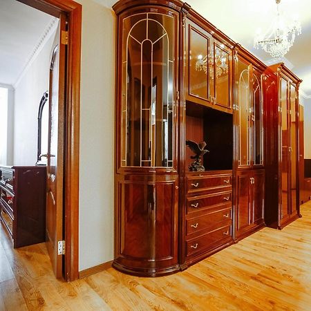 Two Bedroom Apartment On Syganak Street 64-1 Астана Екстериор снимка