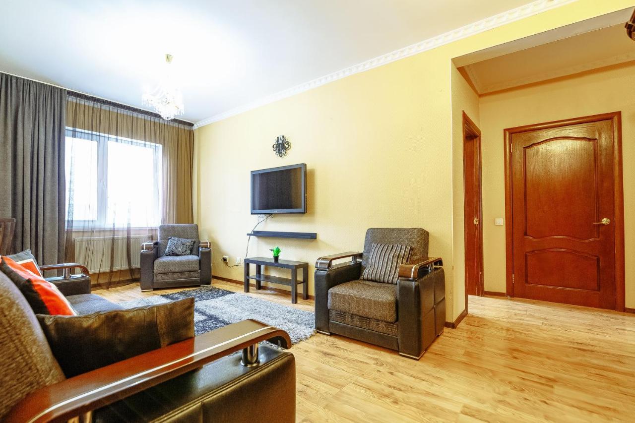 Two Bedroom Apartment On Syganak Street 64-1 Астана Екстериор снимка