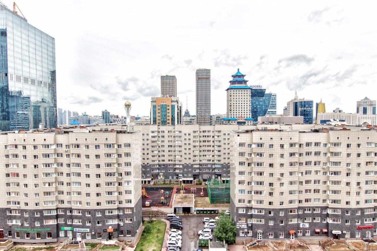 Two Bedroom Apartment On Syganak Street 64-1 Астана Екстериор снимка
